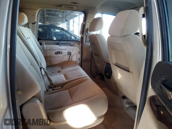 2007 Chevrolet Suburban LT with VIN 3GNFC16J27G311840, listed as a Copart auction lot 81799415 with 226,442 mi miles and Salvage title. Bid and sale history available at DreamBid. Image 11.