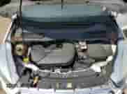 2017 Ford Escape SE z VIN 1FMCU9G97HUA17971, wystawiony jako Copart lot #70576725 z przebiegiem 161 611 mil mil oraz Czysty tytuł • Clean title. Historia ofert i sprzedaży dostępna na DreamBid. Obrazek 12.