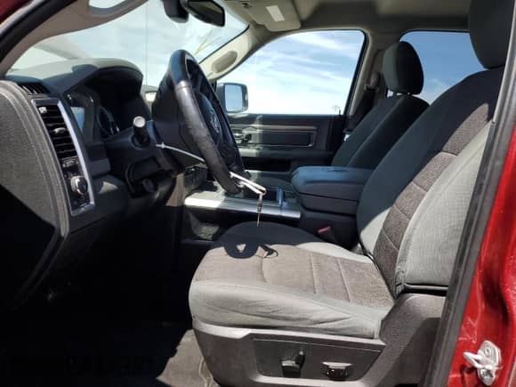 2015 Ram 1500 Big Horn with VIN 1C6RR7LT1FS611333, listed as a Copart auction lot 70217635 with 95,295 mi miles and Clean title. Bid and sale history available at DreamBid. Image 7.