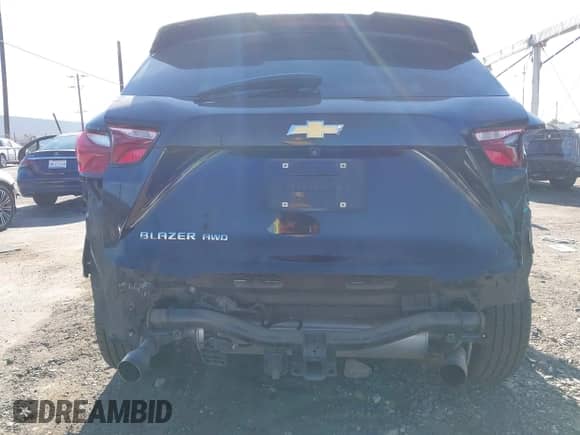 2020 Chevrolet Blazer LT с VIN 3GNKBJRS4LS545944, выставлен на аукционе IAAI как лот 42670500 с пробегом 75 844 миль миль и . История ставок и продаж доступна на DreamBid. Изображение 6.