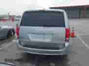 2012 Dodge Grand Caravan R/T z VIN 2C4RDGEG5CR184694, wystawiony jako IAAI lot #42082149 z przebiegiem 163 458 mil mil oraz . Historia ofert i sprzedaży dostępna na DreamBid. Obrazek 17.