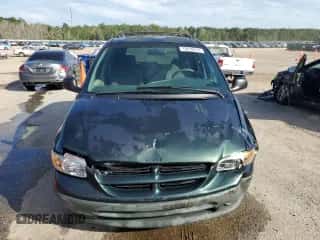 1998 Dodge Caravan with VIN 2B4FP25B1WR827822, listed as a Copart auction lot 70676574 with 192,726 mi miles and Salvage title. Bid and sale history available at DreamBid. Image 5.