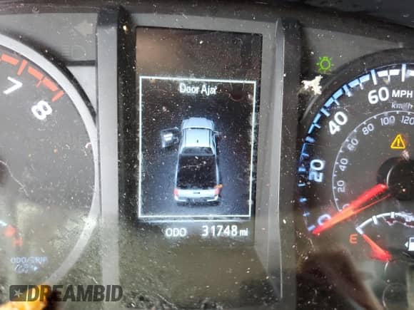 2022 Toyota Tacoma SR with VIN 3TYRX5GN6NT052971, listed as a Copart auction lot 71352245 with 31,748 mi miles and Salvage title. Bid and sale history available at DreamBid. Image 9.