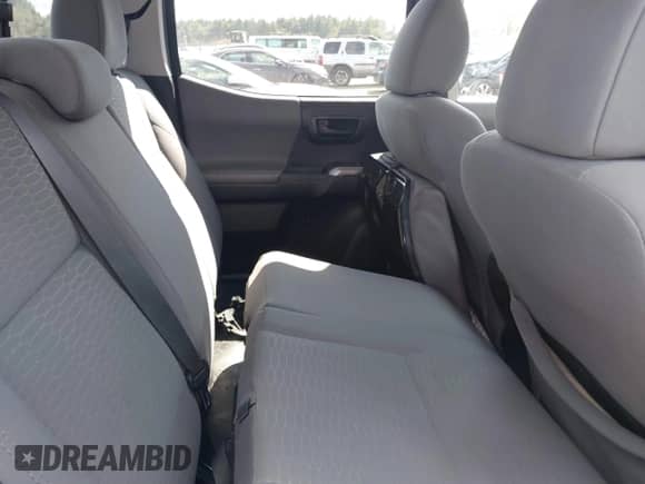 2017 Toyota Tacoma SR5 with VIN 3TMCZ5AN0HM102398, listed as a IAAI auction lot 43141321 with 136,440 mi miles and . Bid and sale history available at DreamBid. Image 8.