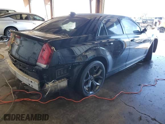 2023 Chrysler 300 S с VIN 2C3CCABT3PH636973, выставлен на аукционе Copart как лот 41624245 с пробегом 52 627 миль миль и Списание • Salvage title. История ставок и продаж доступна на DreamBid. Изображение 3.