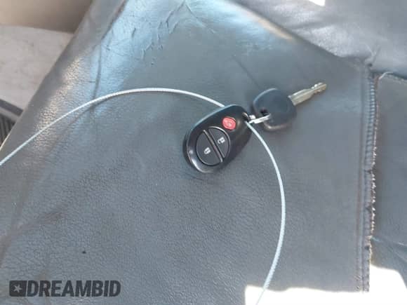 2008 Toyota Tundra Limited с VIN 5TFBV58108X057077, выставлен на аукционе IAAI как лот 41768968 с пробегом 328 249 миль миль и . История ставок и продаж доступна на DreamBid. Изображение 11.