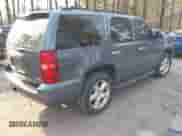 2008 Chevrolet Tahoe 3LT z VIN 1GNFK130X8J173589, wystawiony jako IAAI lot #41664172 z przebiegiem 212 081 mil mil oraz . Historia ofert i sprzedaży dostępna na DreamBid. Obrazek 4.