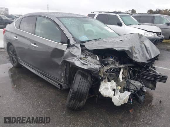 2017 Nissan Sentra SR z VIN 3N1AB7AP2HY240688, wystawiony jako IAAI lot #41573565 z przebiegiem 114 681 mil mil oraz . Historia ofert i sprzedaży dostępna na DreamBid. Obrazek 1.