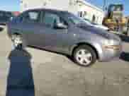 2006 Chevrolet Aveo LS с VIN KL1TD566X6B555861, выставлен на аукционе Copart как лот 83672144 с пробегом 141 923 миль миль и Списание • Salvage title. История ставок и продаж доступна на DreamBid. Изображение 4.