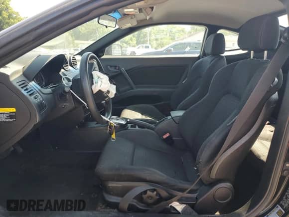 2008 Hyundai Tiburon GS с VIN KMHHM66D58U291261, выставлен на аукционе Copart как лот 66601515 с пробегом 121 376 миль миль и Списание • Salvage title. История ставок и продаж доступна на DreamBid. Изображение 7.
