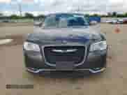 2019 Chrysler 300 Limited с VIN 2C3CCAEG8KH568600, выставлен на аукционе Copart как лот 82101475 с пробегом Не указан миль и Списание • Salvage title. История ставок и продаж доступна на DreamBid. Изображение 5.