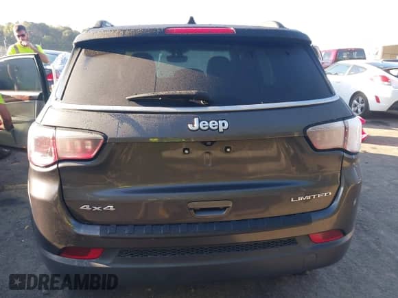 2019 Jeep Compass Limited with VIN 3C4NJDCB3KT842909, listed as a IAAI auction lot 43338860 with 100,667 mi miles and . Bid and sale history available at DreamBid. Image 17.