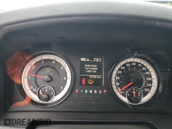 2018 Ram 1500 Tradesman с VIN 1C6RR7FT6JS301781, выставлен на аукционе Copart как лот 84631445 с пробегом 57 551 миль миль и Списание • Salvage title. История ставок и продаж доступна на DreamBid. Изображение 9.