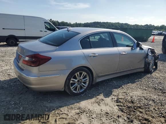 2013 Hyundai Genesis 3.8L with VIN KMHGC4DD9DU247926, listed as a Copart auction lot 61735335 with 218,121 mi miles and Salvage title. Bid and sale history available at DreamBid. Image 3.