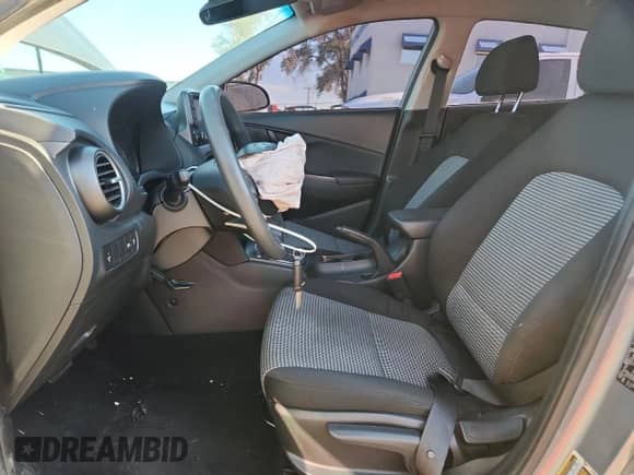 2021 Hyundai Kona SE с VIN KM8K12AA2MU609139, выставлен на аукционе Copart как лот 71019005 с пробегом 127 204 миль миль и Списание • Salvage title. История ставок и продаж доступна на DreamBid. Изображение 7.