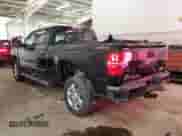2018 Chevrolet Silverado 2500HD High Country с VIN 1GC1KXEY0JF157645, выставлен на аукционе Copart как лот 68149185 с пробегом 124 791 миль миль и Списание • Salvage title. История ставок и продаж доступна на DreamBid. Изображение 2.