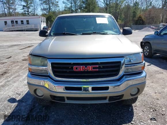 2003 GMC Sierra 1500 SLT z VIN 1GTEK19TX3E107129, wystawiony jako IAAI lot #41747356 z przebiegiem 267 536 mil mil oraz . Historia ofert i sprzedaży dostępna na DreamBid. Obrazek 13.