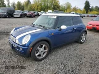 2004 MINI Hardtop with VIN WMWRC33424TC53324, listed as a Copart auction lot 85465615 with 205,245 mi miles and Clean title. Bid and sale history available at DreamBid. Image 1.