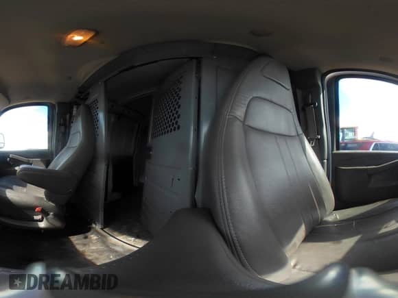 2018 Chevrolet Express Cargo с VIN 1GCWGAFG2J1339094, выставлен на аукционе IAAI как лот 42127557 с пробегом 131 480 миль миль и . История ставок и продаж доступна на DreamBid. Изображение 19.