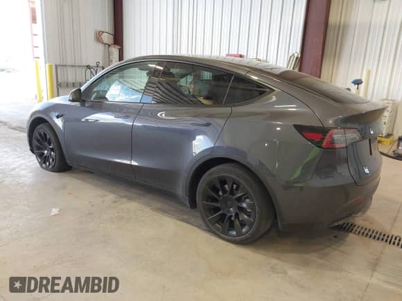 2023 Tesla Model Y Long Range с VIN 7SAYGDEE5PA203388, выставлен на аукционе IAAI как лот 42612438 с пробегом 38 548 миль миль и . История ставок и продаж доступна на DreamBid. Изображение 3.