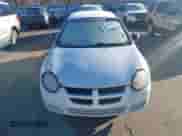 2004 Dodge Neon SXT z VIN 1B3ES56C34D502063, wystawiony jako IAAI lot #41666931 z przebiegiem 227 531 mil mil oraz . Historia ofert i sprzedaży dostępna na DreamBid. Obrazek 6.