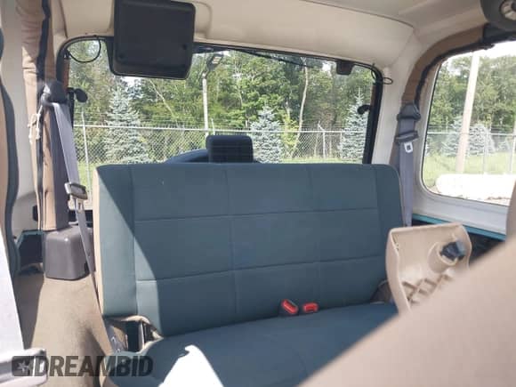 2002 Jeep Wrangler Sahara with VIN 1J4FA59S62P768112, listed as a IAAI auction lot 42657738 with 196,571 mi miles and . Bid and sale history available at DreamBid. Image 8.