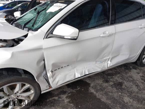 2019 Chevrolet Impala LT с VIN 1G11Z5S36KU144638, выставлен на аукционе IAAI как лот 43183056 с пробегом 113 036 миль миль и . История ставок и продаж доступна на DreamBid. Изображение 6.