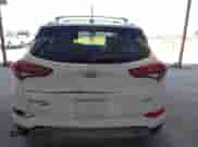 2017 Hyundai Tucson Sport с VIN KM8J33A25HU369675, выставлен на аукционе IAAI как лот 42314555 с пробегом 63 369 миль миль и . История ставок и продаж доступна на DreamBid. Изображение 16.