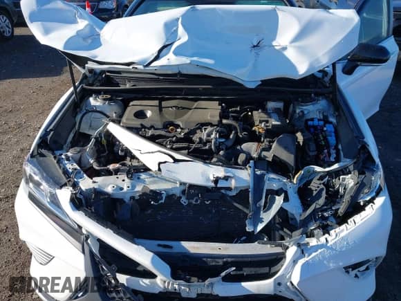 2020 Toyota Camry SE z VIN 4T1G11AK5LU380494, wystawiony jako IAAI lot #43567593 z przebiegiem 13 112 mil mil oraz . Historia ofert i sprzedaży dostępna na DreamBid. Obrazek 6.