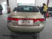 2007 Hyundai Azera GLS с VIN KMHFC46D07A201772, выставлен на аукционе IAAI как лот 41212596 с пробегом 314 234 миль миль и . История ставок и продаж доступна на DreamBid. Изображение 16.