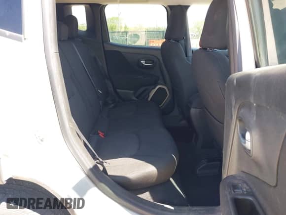 2017 Jeep Renegade Latitude z VIN ZACCJABB9HPE58639, wystawiony jako IAAI lot #42083266 z przebiegiem 154 061 mil mil oraz . Historia ofert i sprzedaży dostępna na DreamBid. Obrazek 8.
