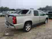 2009 Chevrolet Avalanche 1LT with VIN 3GNEC22J09G269162, listed as a Copart auction lot 44397065 with 104,632 mi miles and Salvage title. Bid and sale history available at DreamBid. Image 3.