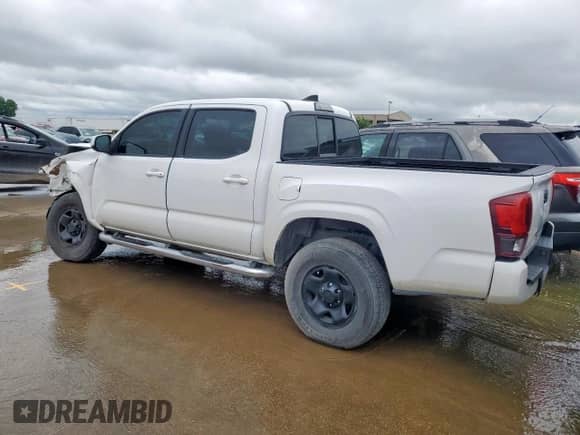 2018 Toyota Tacoma SR z VIN 5TFAX5GN4JX120536, wystawiony jako Copart lot #59206285 z przebiegiem 134 787 mil mil oraz Szkoda całkowita • Salvage title. Historia ofert i sprzedaży dostępna na DreamBid. Obrazek 2.