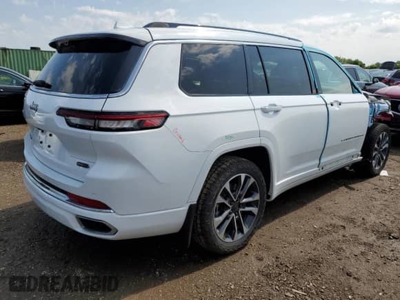 2021 Jeep Grand Cherokee Overland с VIN 1C4RJKDT3M8184216, выставлен на аукционе Copart как лот 60656865 с пробегом 30 199 миль миль и Списание • Salvage title. История ставок и продаж доступна на DreamBid. Изображение 3.