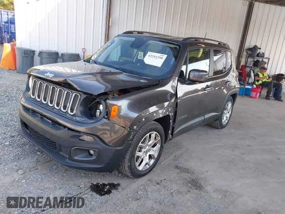 2018 Jeep Renegade Latitude with VIN ZACCJABB8JPH27476, listed as a IAAI auction lot 43292398 with 124,850 mi miles and . Bid and sale history available at DreamBid. Image 2.