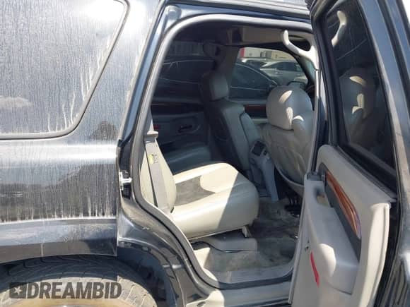 2004 Cadillac Escalade z VIN 1GYEK63N14R234928, wystawiony jako IAAI lot #43195673 z przebiegiem 73 814 mil mil oraz . Historia ofert i sprzedaży dostępna na DreamBid. Obrazek 8.