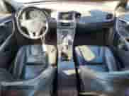 2013 Volvo S60 T6 R-Design Platinum с VIN YV1902FH1D2230439, выставлен на аукционе Copart как лот 85838645 с пробегом 62 484 миль миль и Списание • Salvage title. История ставок и продаж доступна на DreamBid. Изображение 8.