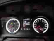 2014 Ram 1500 Express z VIN 3C6JR6AT5EG142019, wystawiony jako IAAI lot #42909966 z przebiegiem 136 943 mil mil oraz . Historia ofert i sprzedaży dostępna na DreamBid. Obrazek 7.