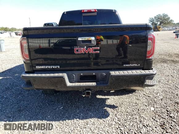 2017 GMC Sierra 1500 Denali with VIN 3GTP1PEJ8HG377530, listed as a Copart auction lot 82701204 with Not provided miles and Salvage title. Bid and sale history available at DreamBid. Image 6.