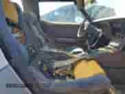 1982 Chevrolet Corvette z VIN 1G1AY8781C5121238, wystawiony jako Copart lot #47667705 z przebiegiem 34 307 mil mil oraz Czysty tytuł • Clean title. Historia ofert i sprzedaży dostępna na DreamBid. Obrazek 10.