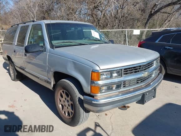 1997 Chevrolet Suburban с VIN 3GNFK16R6VG186072, выставлен на аукционе IAAI как лот 41373166 с пробегом 275 290 миль миль и . История ставок и продаж доступна на DreamBid. Изображение 1.