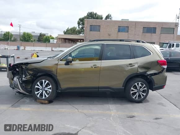 2024 Subaru Forester Limited z VIN JF2SKALCXRH402879, wystawiony jako IAAI lot #43183073 z przebiegiem 9 058 mil mil oraz . Historia ofert i sprzedaży dostępna na DreamBid. Obrazek 14.