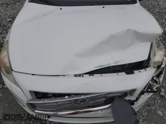 2013 Volvo S60 T6 R-Design Platinum с VIN YV1902FH5D2233375, выставлен на аукционе Copart как лот 68198835 с пробегом 82 713 миль миль и Списание • Salvage title. История ставок и продаж доступна на DreamBid. Изображение 11.