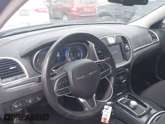 2021 Chrysler 300 Touring с VIN 2C3CCAAG6MH609251, выставлен на аукционе IAAI как лот 43005497 с пробегом 25 483 миль миль и . История ставок и продаж доступна на DreamBid. Изображение 17.