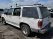1997 Ford Explorer XL с VIN 1FMDU32E3VZB77947, выставлен на аукционе Copart как лот 80499815 с пробегом 168 017 миль миль и Списание • Salvage title. История ставок и продаж доступна на DreamBid. Изображение 2.