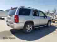 2010 Chevrolet Tahoe LTZ z VIN 1GNUKCE05AR173734, wystawiony jako Copart lot #50668755 z przebiegiem 240 752 mil mil oraz Szkoda całkowita • Salvage title. Historia ofert i sprzedaży dostępna na DreamBid. Obrazek 3.