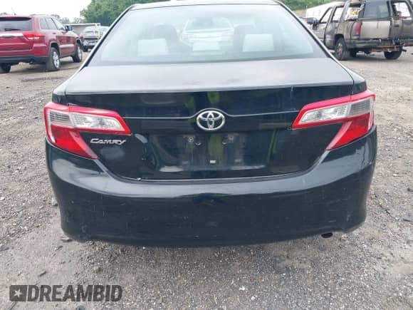 2012 Toyota Camry L z VIN 4T1BF1FKXCU606534, wystawiony jako IAAI lot #42926089 z przebiegiem 237 410 mil mil oraz . Historia ofert i sprzedaży dostępna na DreamBid. Obrazek 17.