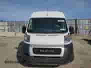 2019 Ram ProMaster Cargo z VIN 3C6URVHG7KE564848, wystawiony jako Copart lot #47746845 z przebiegiem 123 181 mil mil oraz Czysty tytuł • Clean title. Historia ofert i sprzedaży dostępna na DreamBid. Obrazek 5.