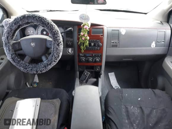 2004 Dodge Durango SLT with VIN 1D4HB48D54F149568, listed as a IAAI auction lot 41850143 with 271,803 mi miles and . Bid and sale history available at DreamBid. Image 14.