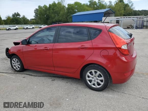 2013 Hyundai Accent GS z VIN KMHCT5AE4DU083907, wystawiony jako Copart lot #71919105 z przebiegiem 124 190 mil mil oraz Szkoda całkowita • Salvage title. Historia ofert i sprzedaży dostępna na DreamBid. Obrazek 2.
